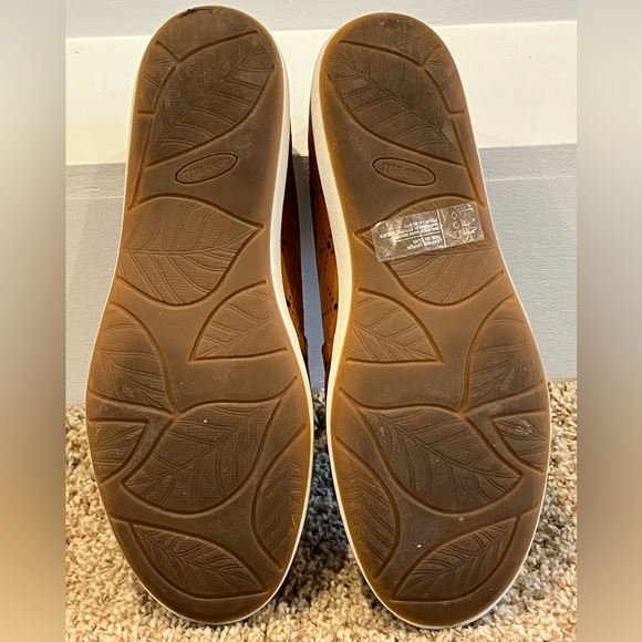 Cobb Hill Bailee Slip Loafers Russet Size 7.5 EEUC - Picture 8 of 8